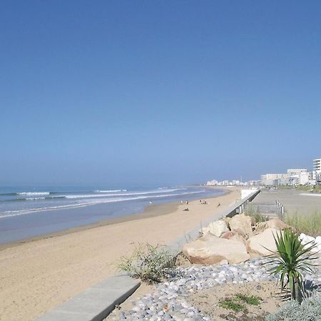 Nice apartment in St, Hilaire de Riez with 1 Bedrooms&WiFi Saint-Jean-de-Monts Extérieur photo