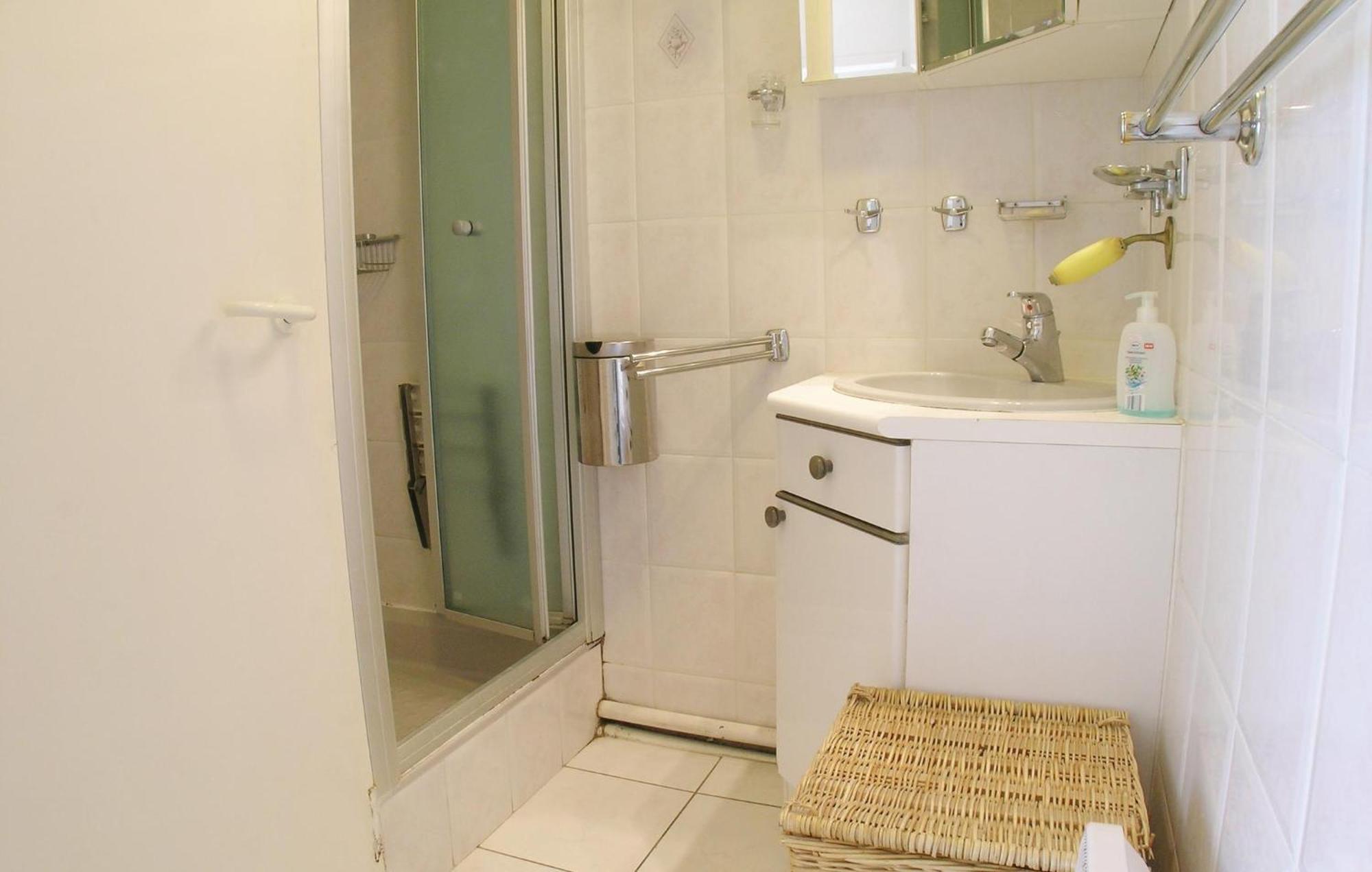 Nice apartment in St, Hilaire de Riez with 1 Bedrooms&WiFi Saint-Jean-de-Monts Extérieur photo